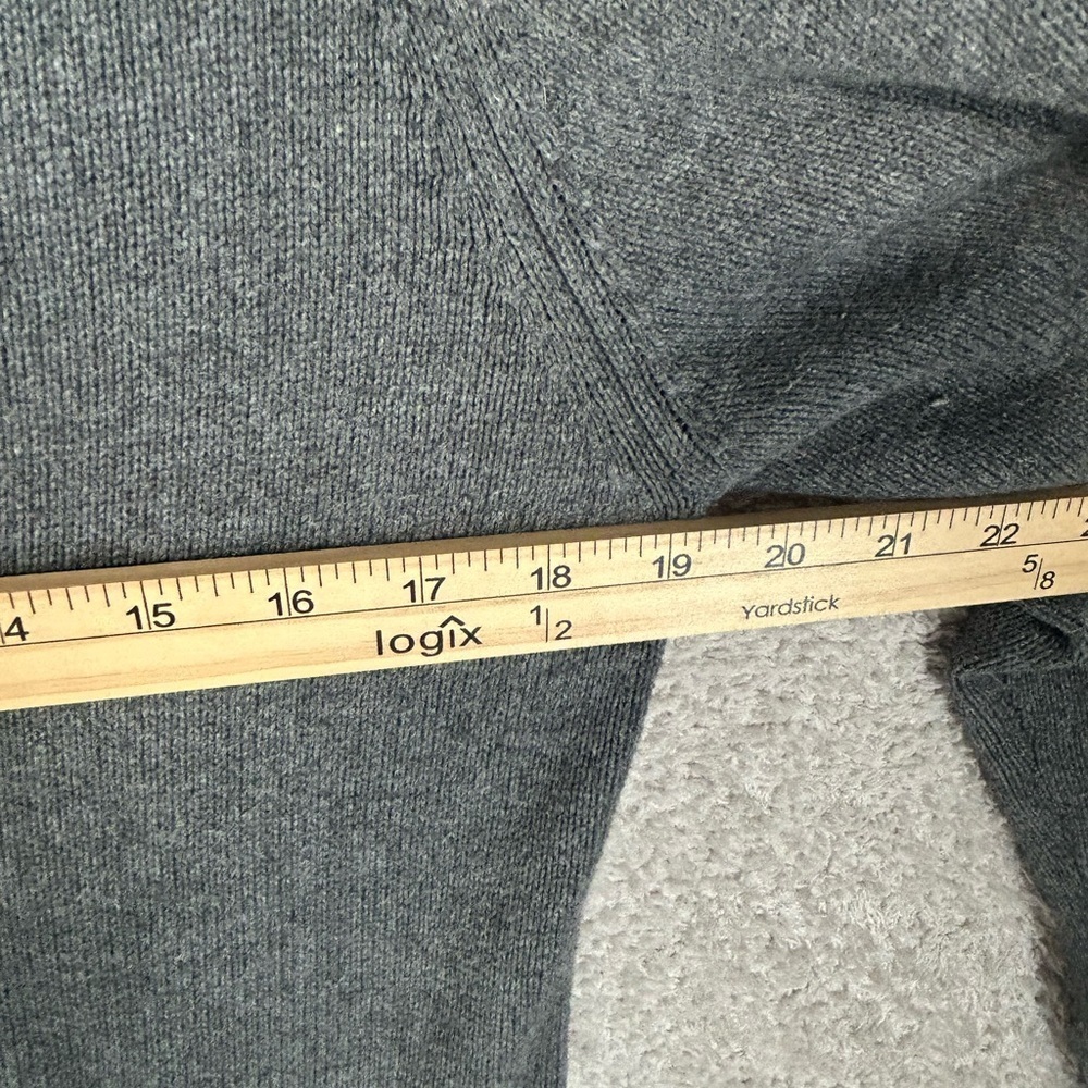 Tommy Hilfiger Men’s Button Cardigan Gray Heather Large. Preppy - Picture 3 of 9